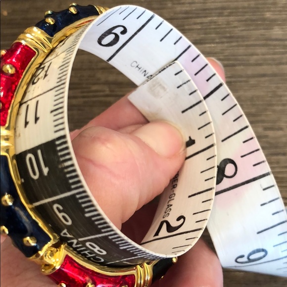 Vintage Goldtone Bracelet Red, Navy, Green Enamel - Picture 12 of 13